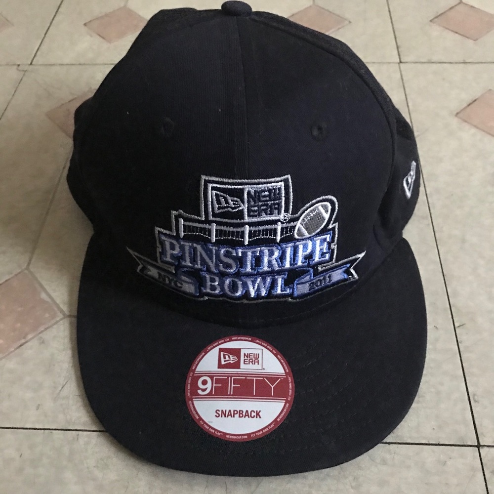 New Era Pinstripe Bowl 2011 Snapback